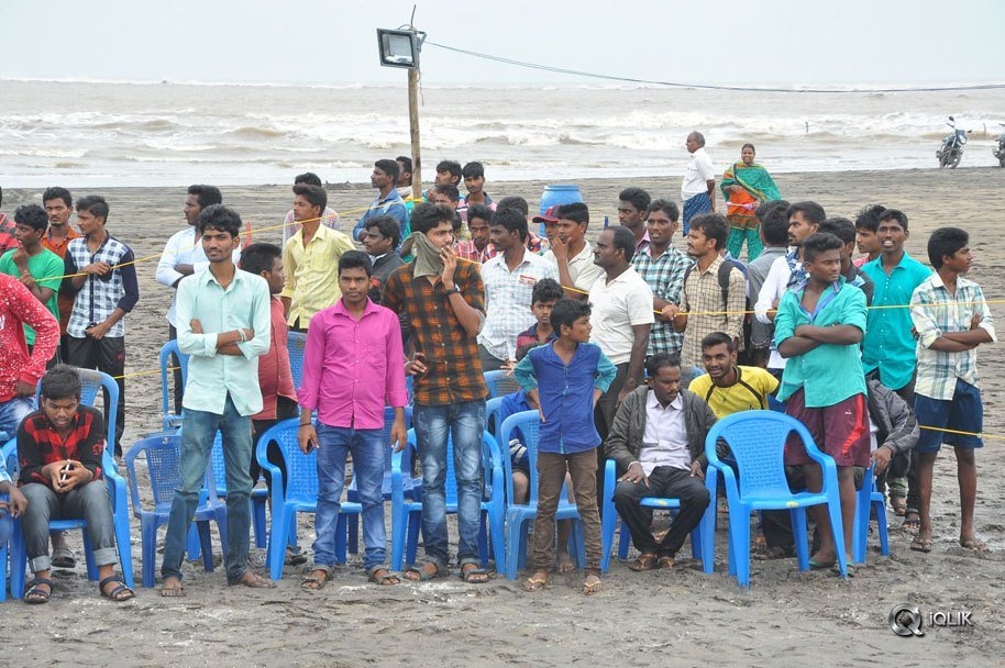 Jaya-Janaki-Nayaka-Movie-Vijayotsava-Veduka-At-Hamsala-Deevi